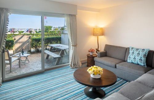 Sag Harbor Hotel | Baron's Cove