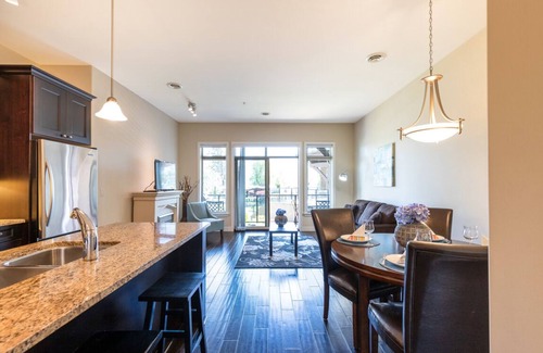 Westbank Condo | Barona Beach Lakefront Condo