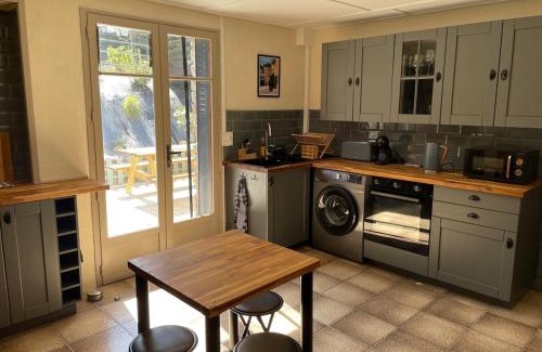 La Celle-sous-Gouzon Apartment | Barracat Gite