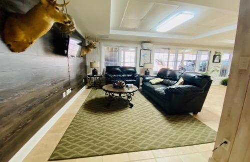 Lucas Bed & Breakfast | Barren Breeze Bed and Breakfast