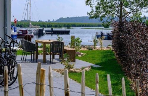 Altwarp House | Barrierefreies Ferienhaus in Altwarp mit Sauna, Kamin und Wasserblick