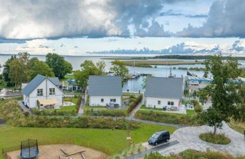 Altwarp House | Barrierefreies Ferienhaus in Altwarp mit Sauna, Kamin und Wasserblick