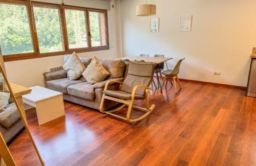 Arinsal Apartment | Barthe Holidays I Apartamento moderno 5PAX en Arinsal I Ideal para familias, Parking, Pet friendly I Font Blanca