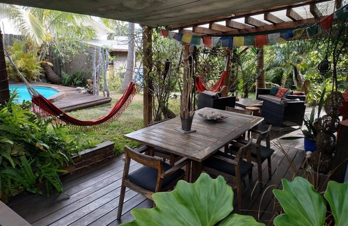 Noumea Villa | BAS DE VILLA cosy, wooded garden with swimming pool, very quiet, town center.