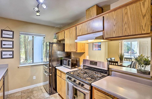 Shingletown House | Base Camp Lassen Home 13 Mi to Volcanic Nat'l Park