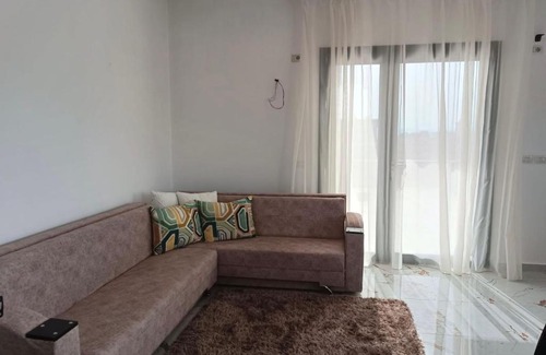 Mbrostar-Urë Apartment | bashkim's apartament