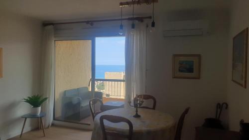 Bastia Apartment | Bastia Appartement 3 chambres vue mer