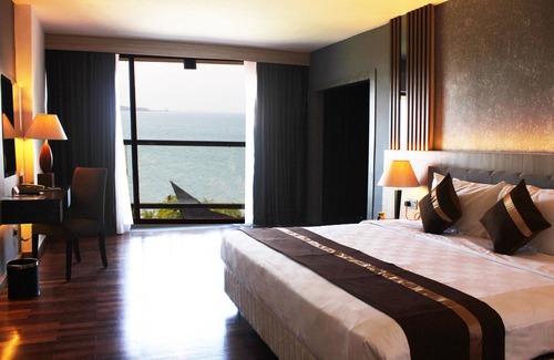 Batam Resort | Batam View Beach Resort