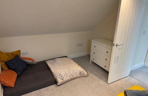 Hanham House | Bath rd villa
