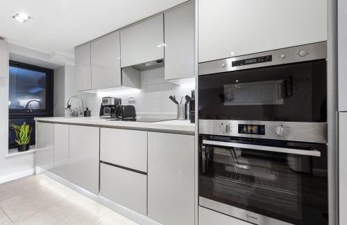 Shaftesbury Apartment | Battersea Area - Apartment - Sleeps6 - City Centre