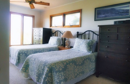 Plantation House | Bay Front!!! Tropical Hidden Oasis!privacy with DOCK MultipleDecks!Great sunsets