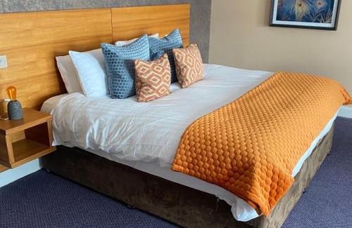 Warrenpoint Cabin | Bay Guest Lodge
