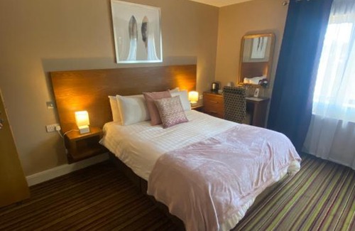 Warrenpoint Cabin | Bay Guest Lodge