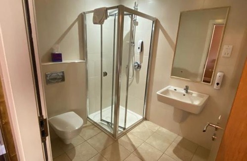 Warrenpoint Cabin | Bay Guest Lodge