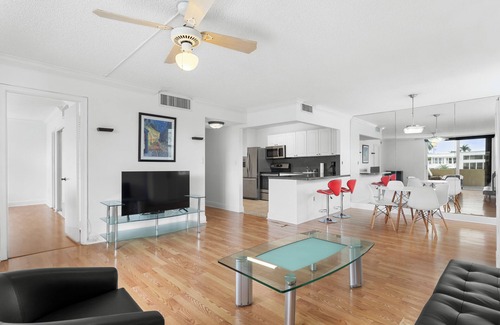 Bay Harbor Islands Apartment | Bay Harbor Sunset Apt 2C