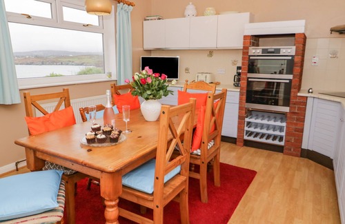 Amlwch Cottage | Bay Lodge