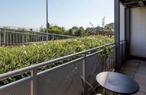 Hamworthy Cottage | Bay Retreat