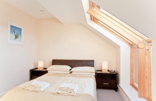 Padstow House | Bay Retreat Villas