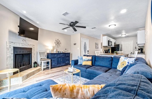 Gulf Breeze House | Bay Street Bliss