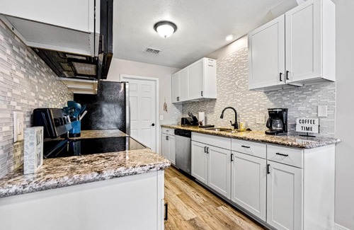 Gulf Breeze House | Bay Street Bliss