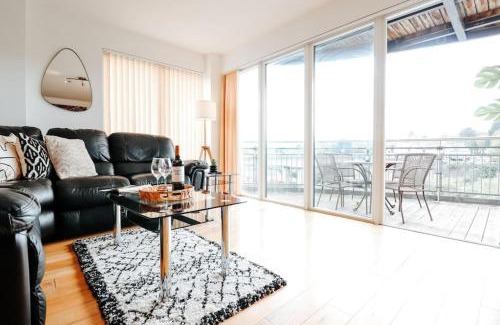 Grangetown Apartment | Bay View Apartment, by Solace Stays