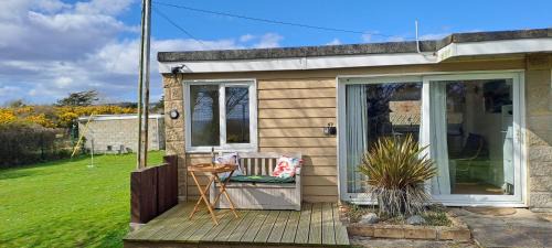 Sandown Ski Chalet | Bay View