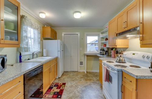 Poulsbo Cottage | Bay view home, blocks from restaurants, shopping, & waterfront