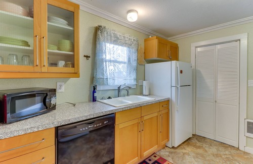 Poulsbo Cottage | Bay view home, blocks from restaurants, shopping, & waterfront