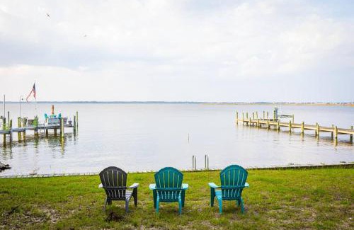 Colington Harbour House | Bayfront Bliss - All New for 2025 w Spa & GameRoom