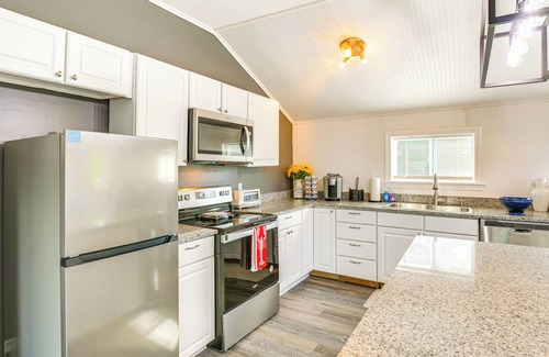 Steuben House | Bayfront Steuben Home w/Screened Porch & Fire Pit