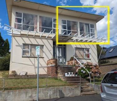 Glebe Apartment | Bayley 2 - Walk to city from 2 bedroom apartment with city and mountain views