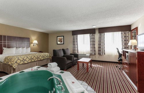 Bowling Green Hotel | Baymont by Wyndham Bowling Green