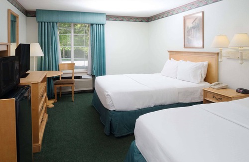 Coeur d'Alene Hotel | Baymont by Wyndham Coeur D Alene