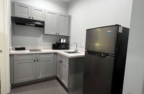 Freeport Hotel | Baymont by Wyndham Freeport Texas