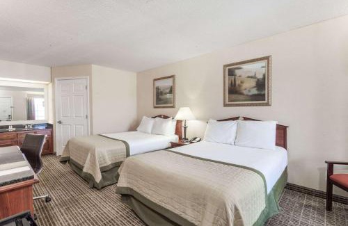 Hickory Hotel | Baymont by Wyndham Hickory