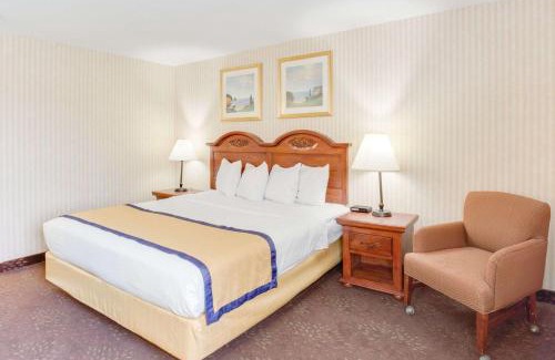Kalamazoo Hotel | Baymont by Wyndham Kalamazoo West