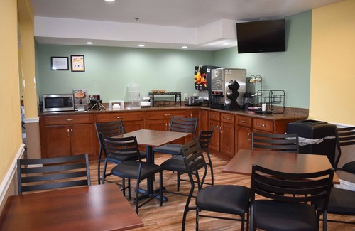 Manteca Hotel | Baymont by Wyndham Manteca