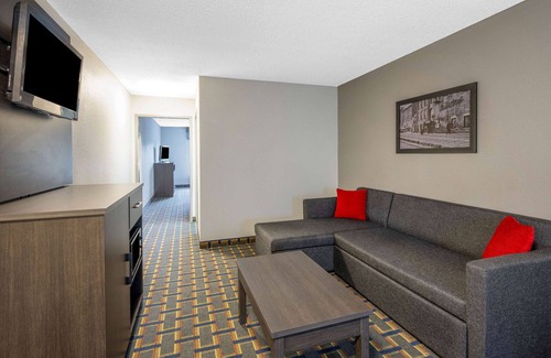 Pooler Hotel | Baymont by Wyndham Pooler/Savannah