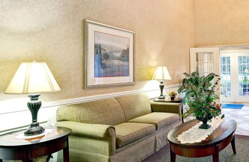 Sanford Hotel | Baymont by Wyndham Sanford