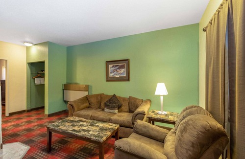 Spearfish Hotel | Baymont by Wyndham Spearfish