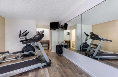 Tallahassee Hotel | Baymont by Wyndham Tallahassee