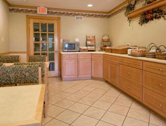 Zanesville Hotel | Baymont by Wyndham Zanesville