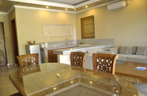 Candi Dasa Apartment | Bayshore Residence
