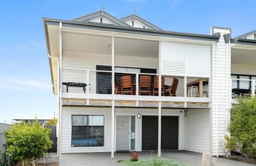 Aldinga Beach House | Bayside - Aldinga Beach - C21 SouthCoast Holidays