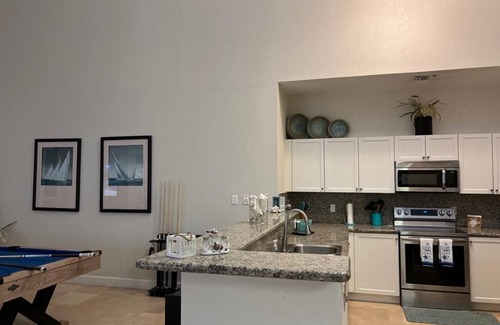 Alice Town House | Bayside Single-Family Home 4 BR 4 BA Bimini Bay Bahamas