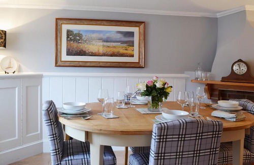 Lower Swanwick House | Baytree Cottage
