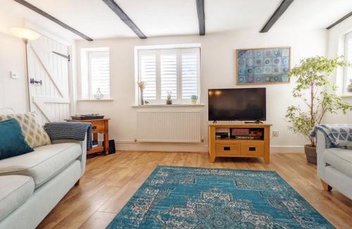 Walberton House | Baytree Cottage, Walberton