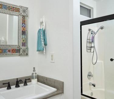 Baywood Park House | Baywood Casita- kids, dogs, hot tub