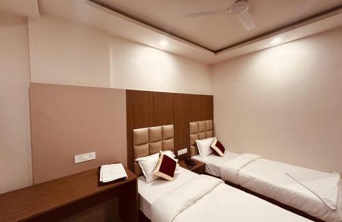 Gaya Hotel | BB Hotel and Banquet Hall