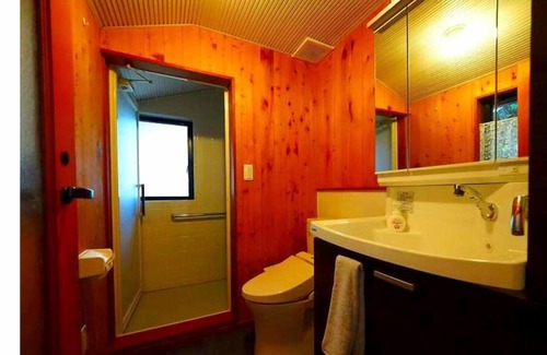 Atami Villa | BBQ available for 4-15 persons / 10 min. drive from Atami station / Stylish rental villa (WI-FI)